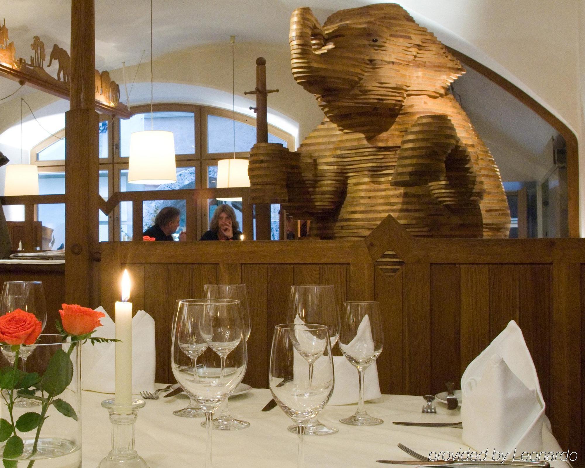 Hotel Elefant Salzburg Restaurant photo