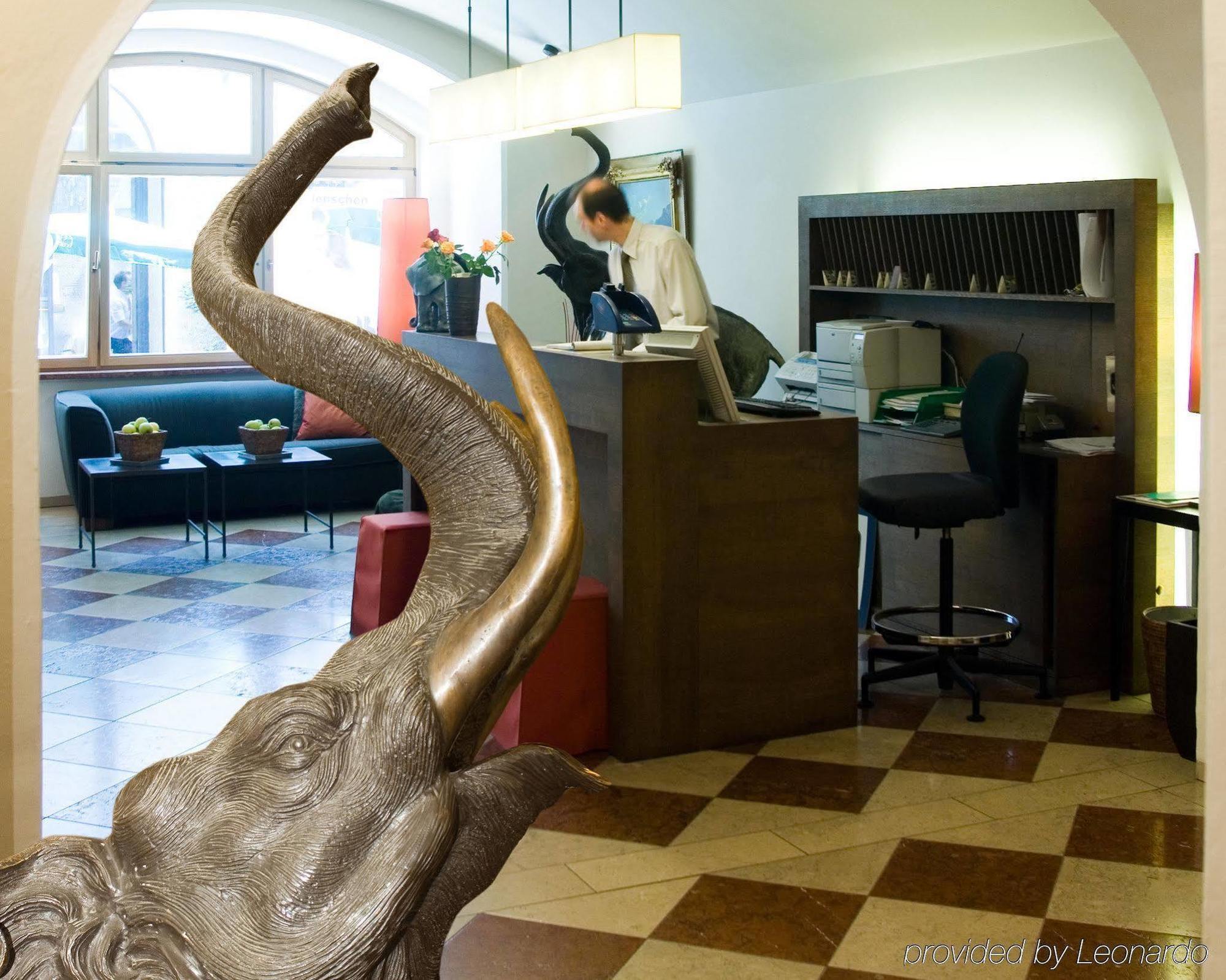 Hotel Elefant Salzburg Interior photo